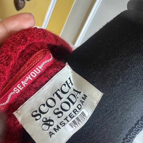 Scotch & Soda Red V-Neck Women's Sweater - Picture 11 of 13